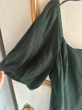 Load image into Gallery viewer, 2X - forest green puff sleeve dress
