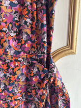 Load image into Gallery viewer, Small/4 - Floral dress
