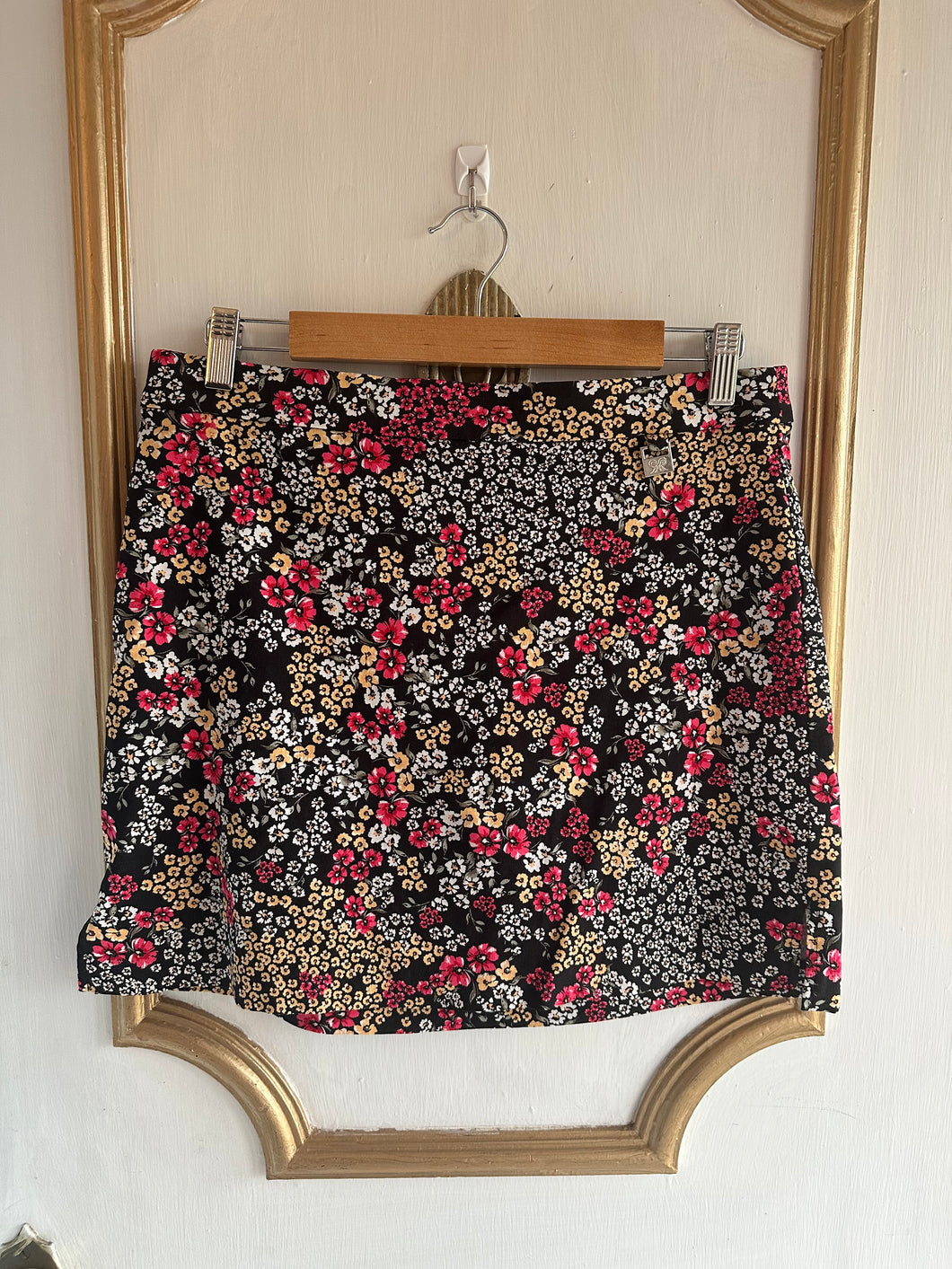 Small - Floral skort