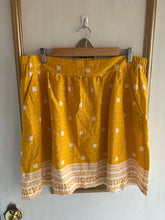 Load image into Gallery viewer, Large - yellow skirt
