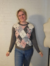 Load image into Gallery viewer, up to M - Alfred Dunner argyle floral sweater
